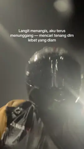 Perasaan “alone but not lonely” — bila ride sorang dalam hujan, ada rasa bebas yang tak ramai orang faham. #quotes  #zx25rr #modenaszx25r #kawasaki #kawankasi #kyt 