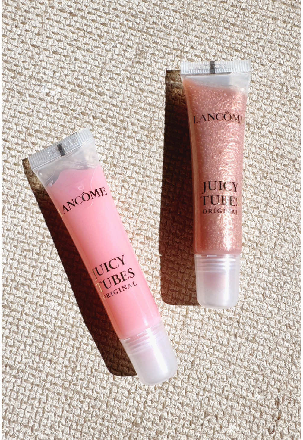 Je voulais vous parler aujourd’hui d’un produit iconique des années 2000, qui fait son grand retour ce printemps avec de nouvelles teintes magnifiques : les Juicy Tubes de Lancôme, vous les avez déjà testé ? - Collaboration commerciale / Produit offert -  #JuicyTubes #lancomemakeup @lancome.official @lancomeofficial @beautycrew @Lancôme @Beauty Crew FR 