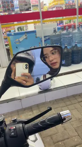 Kita sikat trend” bucin hihi😁.              #fypp #vavarioan #foryou #beranda #4yourpage #varioproper #trendbucin 