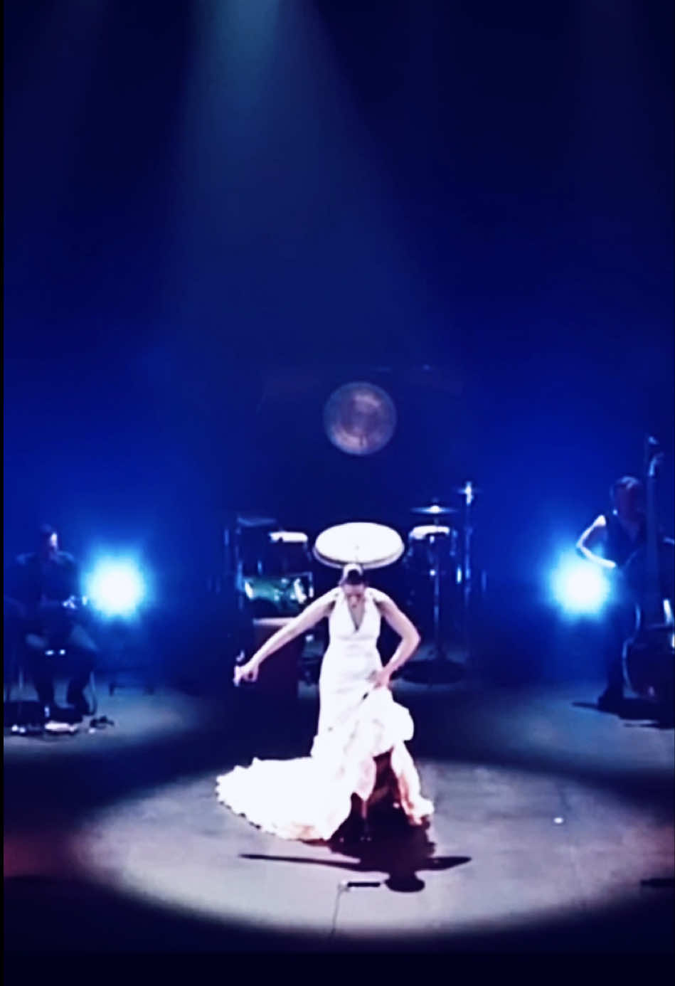 SOUTHERN BEADS Live in Copenhagen – on May 21 & 23 🌟 Performing with these amazing artists is pure magic. We created together every rhythm, note and movement with heart and soul❤️‍🔥 On stage, we move like one living, breathing organism, I love every second of it. SOUTHERN BEADS is a journey of deep roots, rhythm, music, dance, presence and humor – I can’t wait to share it with you!🙏❤️ Here’s some moments from our last sold out concert #dance #flamenco #show #music #contemporary #rhythm #tap #for #you #fyp #selenemunoz #dancer 