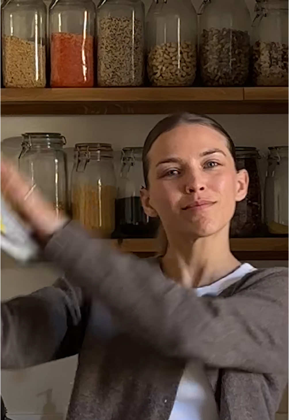 To say thank you for everyone who has pre-ordered and supported my debut cookbook ‘Cooking Fast and Slow’, I have put together 3 HUGE hampers worth £500 filled with all of my favourite kitchen essentials including a Le Creuset 26cm classic enamel cast iron casserole, a beautiful Santoku knife from @alldaygoods plus SO much more! The competition is open to anyone who has already pre-ordered or pre-orders the book between now and the 22nd May! To enter, simply follow the link in my bio! The competition closes at 23.59pm on the 21st of May and 3 winners will be selected on the 22nd of May who will then be asked to show proof of purchase. T’s & C’s can be found on the giveaway page. A massive thank you to all the incredible brands below who very kindly donated their amazing products!!  @lecreusetuk  @alldaygoods  @whitemausu  @getyourfiltoday  @freesoul  @jenkimatcha  @boldbeanco  @gymkhanafinefoods  @belazu_co  @maldonsalt  GOOD LUCK!!