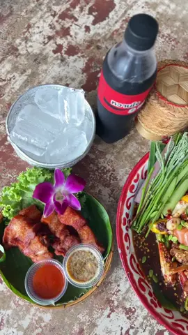 สะเทือนวงการส้มตำ! ร้านเล็กริมทางเปิดสูตรลับ ‘ตำนรกทะเล’ ทำลูกค้าเผ็ดจนน้ำตาไหลยังขอเบิ้ล! “ใครไม่เคยถือว่าเอ้าท์! พิกัดความแซ่บที่ต้องมาสักครั้งก่อนตาย” #ร้านส้มตำ #เจ้เก๋ตําซ่าตําแซ่บ #ร้านดังในติ๊กต๊อก #ของกินพิษณุโลก #ร้านส้มตําพิษณุโลก #ของกินพิษณุโลก #ของกินเมืองสองแคว #ของกินภาคเหนือ 