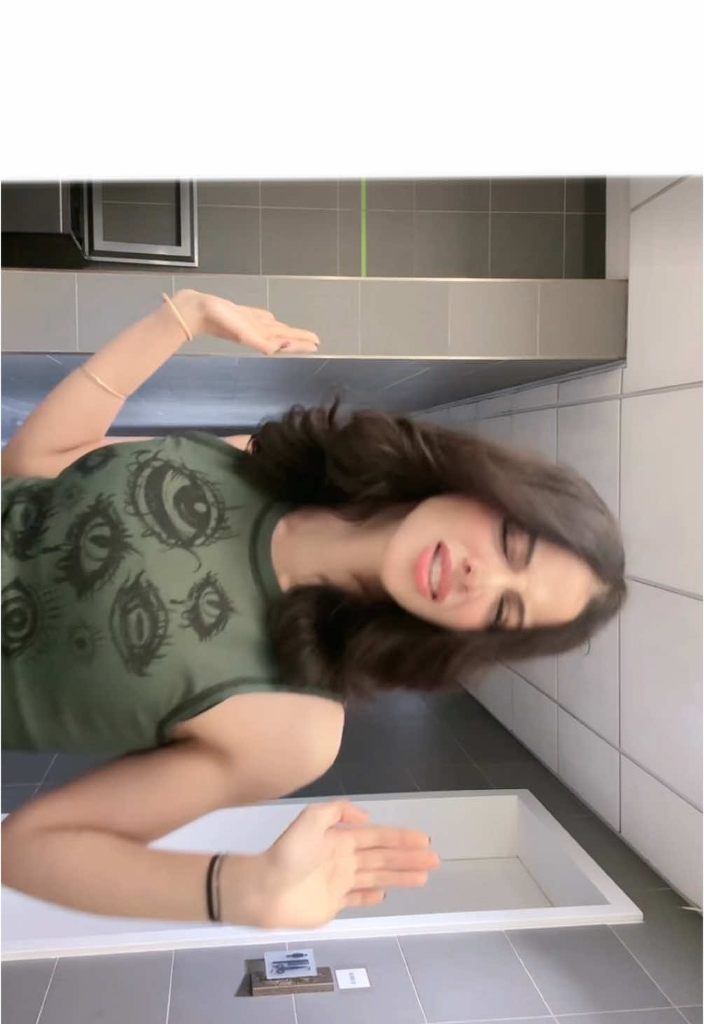😁