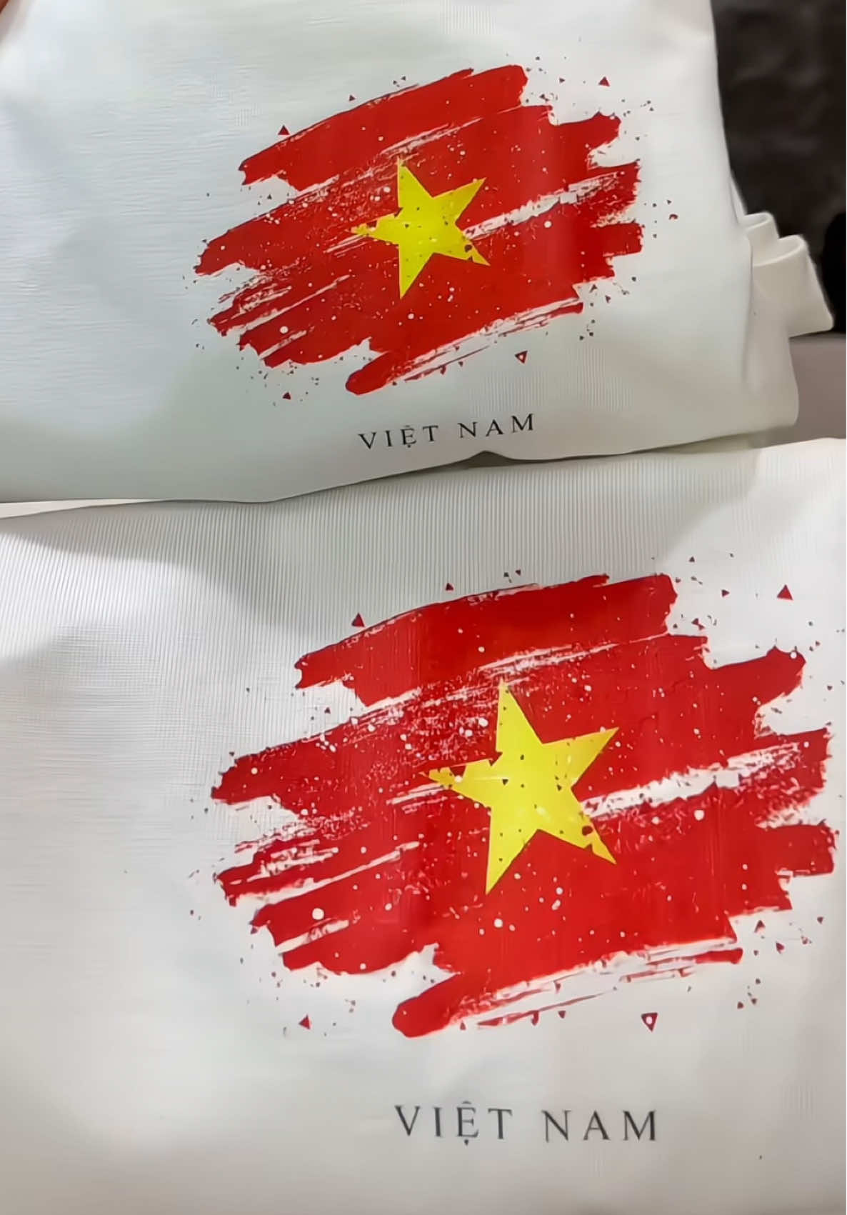 Áo cờ đỏ sao vàng, áo độc lập tự do, áo yêu nước, áo độc lập tự do hạnh phúc, áo hot trend, áo gia đình, áo đôi mẹ con, áo chiến thắng,  áo 30/4, áo 2/9, áo cao cấp  #xukemshopp #mevabe #xuhuong #quanaotreem  