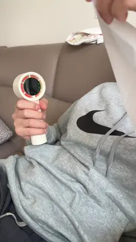 Mua hè đến thật rồi mua quạt cầm tay thôi #medobepnoidiatrung 