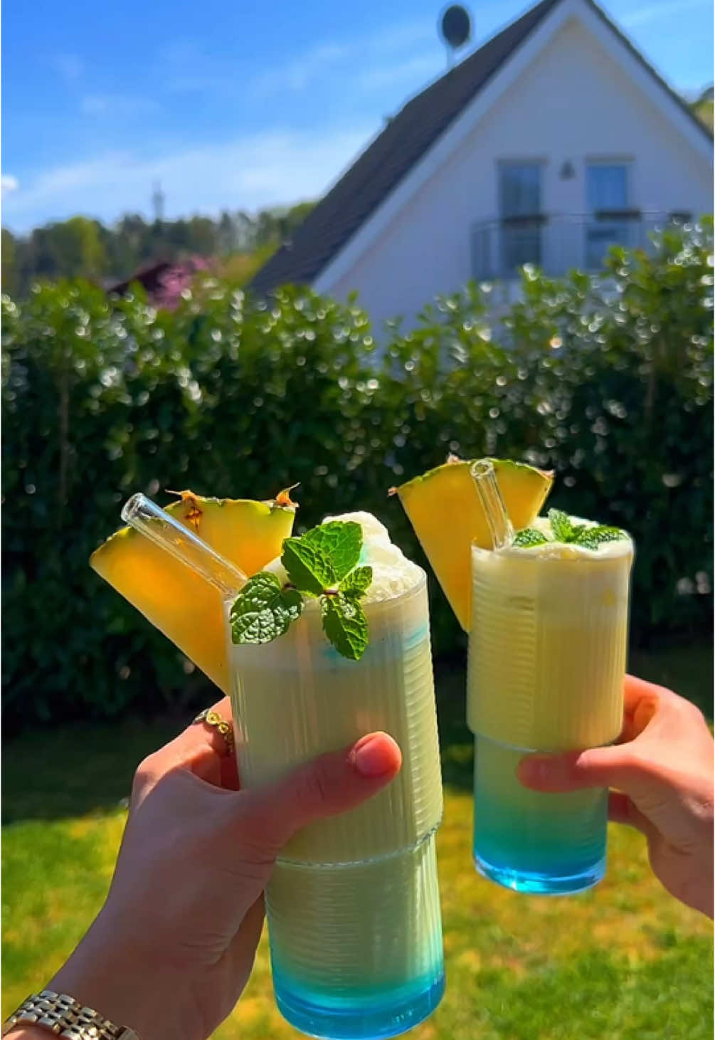 Cocktail🍹 Coconutkiss🥥🌴 #coconutkiss #cocktail #pinacolada #fyp #fyy #mocktails #sommervibes #videoviral #puortoi #views #Summer #sommergetränk #kesfet #öneçıkar #goviral #tranding #goviraltiktok 