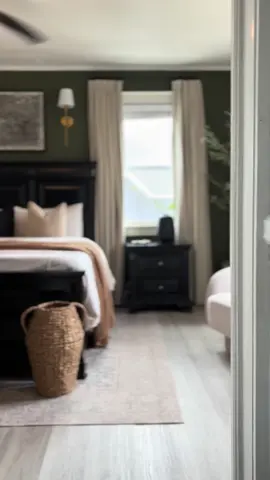 Moody and organic Bedroom Style 🤎 #moodyaesthetic #moodybedroom #moodybedroomvibes #organicgardening #organicbedroom 