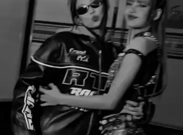 جيني وليسا🥹#Lisa #jenny #💕💕💕 