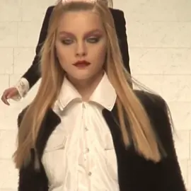 Jessica Stam for Valentino FW 2006 Credits: Me #fashionshow #fashiondesigner #valentino #SuperModel #fyp #model #jessicastam #Runway #viral 