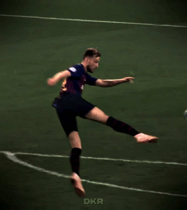 Volley goals ☠️ #volley #goals #football @tmotty @Launch 13 