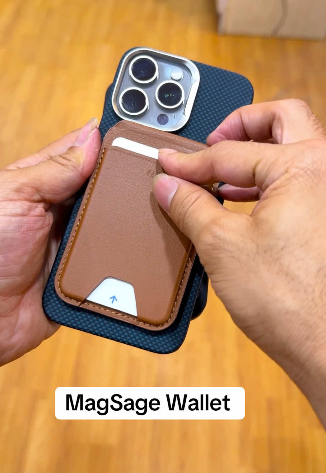 ESR MagSafe Wallet Stand Works Perfectly on iPhone 12/13/14/15/15 Series #iphonecase #applecase #wallet #magsafecase #esrwallet #phonestand #foryoupage 