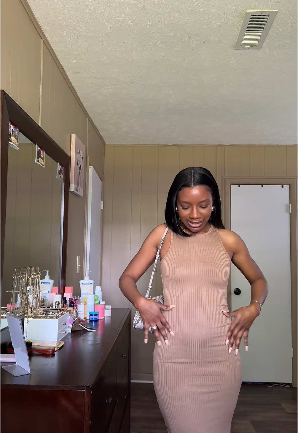 Spring is here! So that means it’s sundress season🤭   •Dress/ @cititrends  •Sandals/ @SHEINUS  •Bag/ @H&M   #foryoupage #followandlike #fypシ゚viral #fypage #fyp #fyppppppppppppppppppppppp #blackgirlfashion #blackgirlfashion #cuteootd #outfitinspo #fypシ #fashiontiktok #ootdfashion #springoutfits 