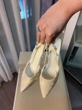 heels elegant buat wisuda or kondangan🥹💗💋 #heelswanita #heelselegant #heelslancip #heelspesta #heelssanzeil #sanzeilstore #rekomendasiheelswanita 