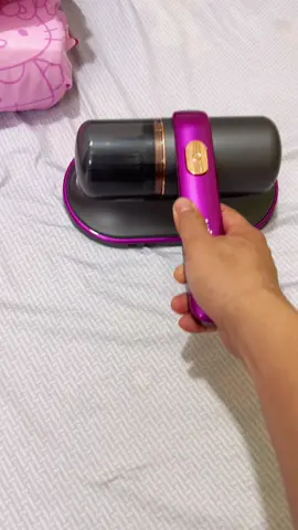 Máy hút bụi giường đệm chăn ga có tia UV KHÁNG KHUẨN. #mayhutbuigiuongnem #mayhutbuigiuongnem #mayhutbuigagiuong #giadungtienich #nhacua #nhacuadoisong 