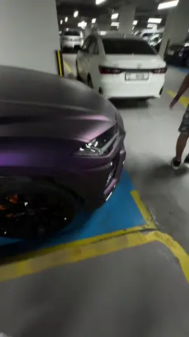 normal garage in dubai #urus #lamborghini #dubai #carspotting 