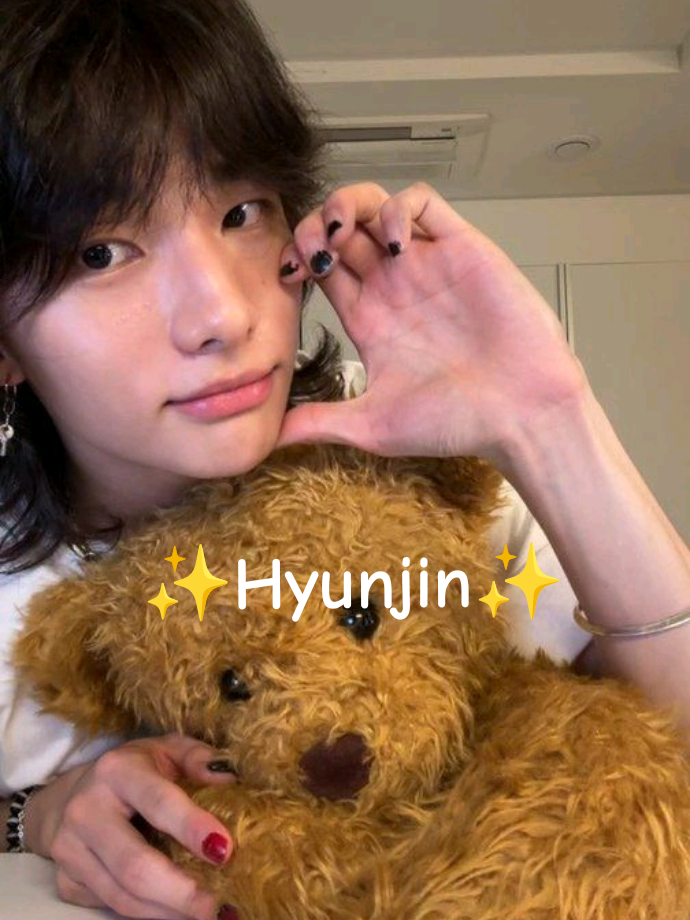 Que fofooooo🫶🏻💖 #fyp #hyunjin #fofo #celebrity #lindo #straykids #beautiful #iloveyou 
