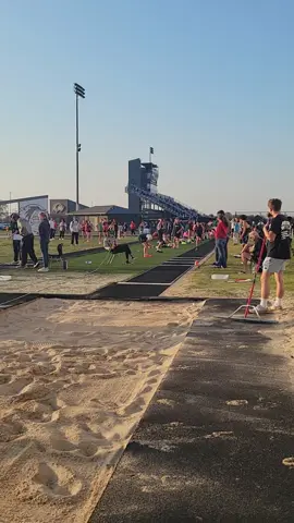 #heels in pain Our youngest son had heels pain even wearing heel cups didn't help. 2nd try #triplejump but too painful for him.