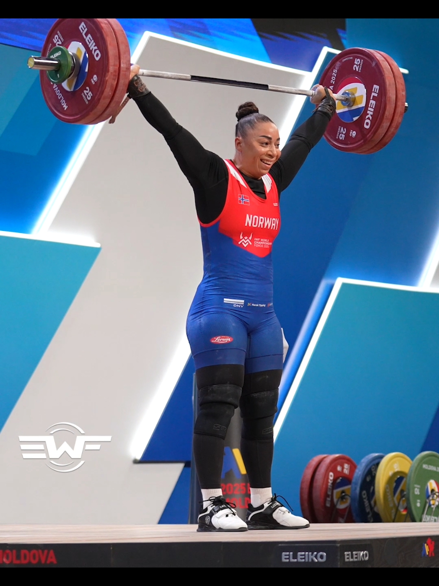 KOANDA Solfrid 🇳🇴 1️⃣2️⃣2️⃣KG snatch in W87 category at the 2025 EWF Championships 🏆 #snatch #weightlifter #olympicweightlifting #Weightlifting #fyp #norway 