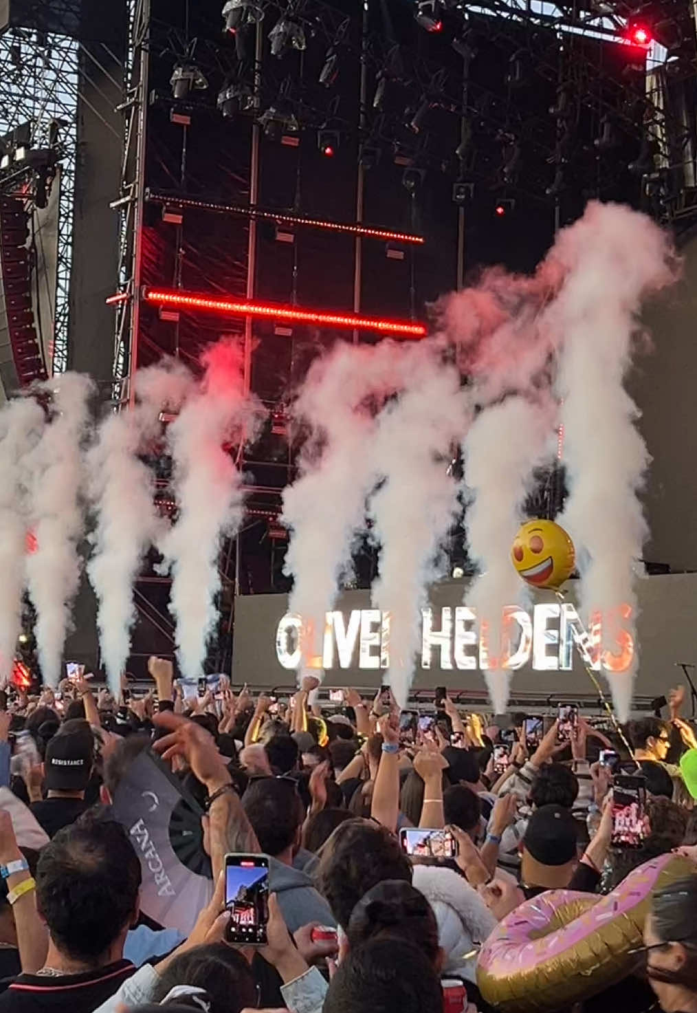 #oliverheldens #ultrabuenosaires #argentina #dj #musicaelectronica #eventossociales #festivaldemusica 
