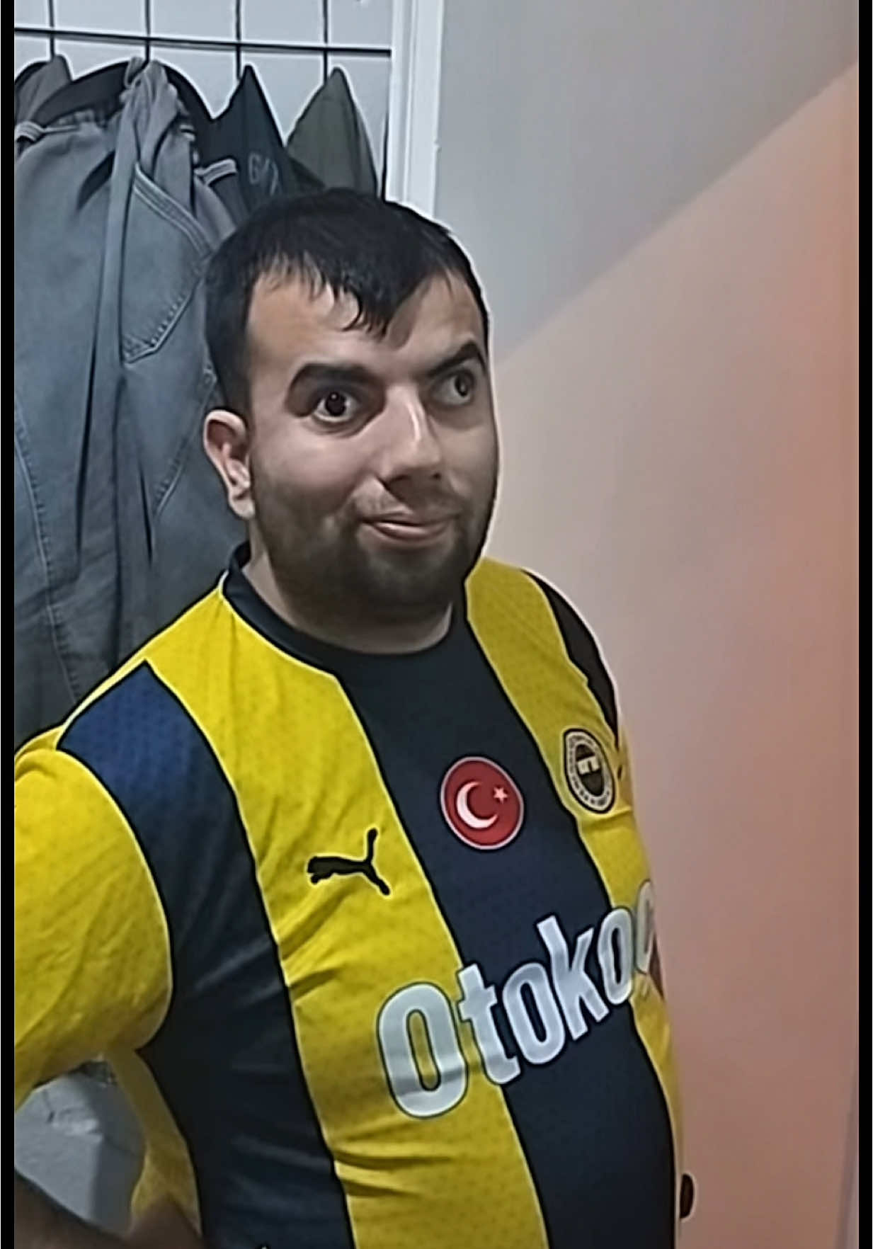 Kadıköy boğasının puan kaybından sonraki görüntüsü||.😅🤣#fenerbahçe #şampiyon #galatasaray #fb #kayseri #puankaybı #şampiyongalatasaray #fenerbahçe #kadıköy #boğası #kadıköyboğası 