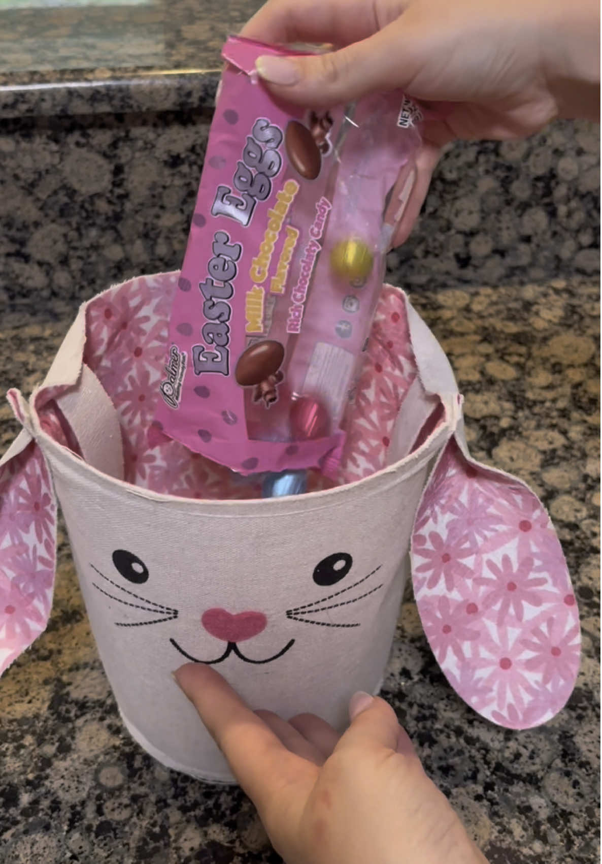 Easter baskets 🐣😍 #easter#easterbasket  