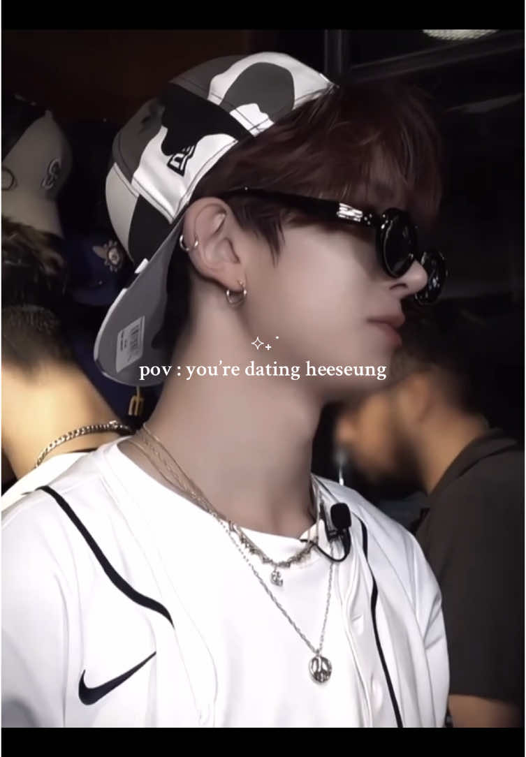 imagine #heeseung #heeseungenhypen #enhypenpovs #delulu #fyp #viral #like #comment #follow 
