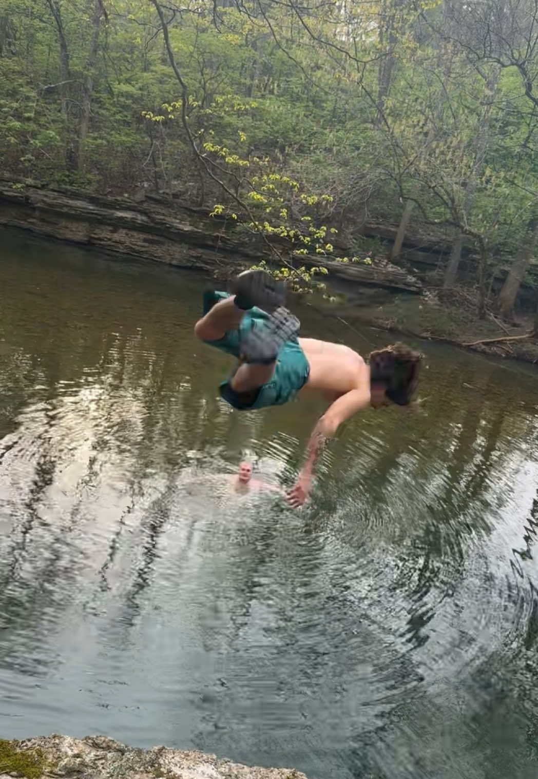 jump hole dayyy #fyp #viral #filter #funny #comedy #relatable #bert #bro #trending 
