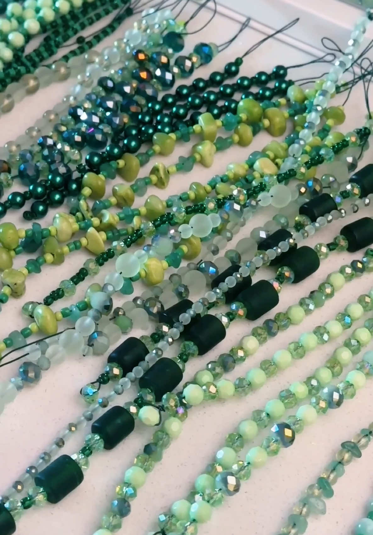 Replying to @Guiding Kenedi✨beading more for the beaded plant✨ #zenspiredesigns #SmallBusiness #beadedplant #beadplant #mosaic #mosaicart #greenbeads #beadedflower #DIY #satisfying #oddlysatisfying #asmr #organizing