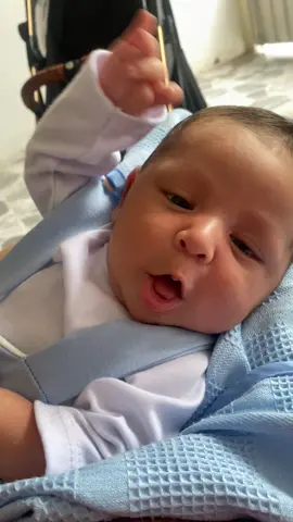 Es rebelde la criatura 🫣#momboy #babytiktok #pyfツ #dedogrosero #jajaja #humor #loveyou #tendencia 