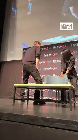 Kat e Paul no primeiro dia do FMFFM5 -Paris, ontem 19 de Abril de 2025. ✨️ 📽: @parismatch  #convention #thevampirediaries #bonniebennett #stefansalvatore #thelegacies #katgraham #paulwesley #theoriginals #paris #convention #fmffm5 