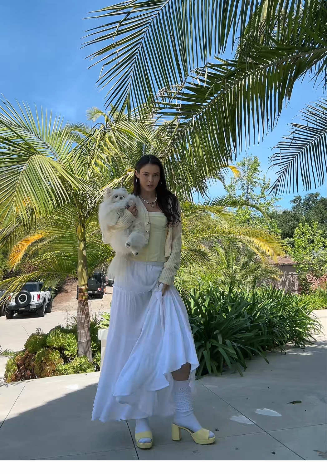 He is risen💛☀️