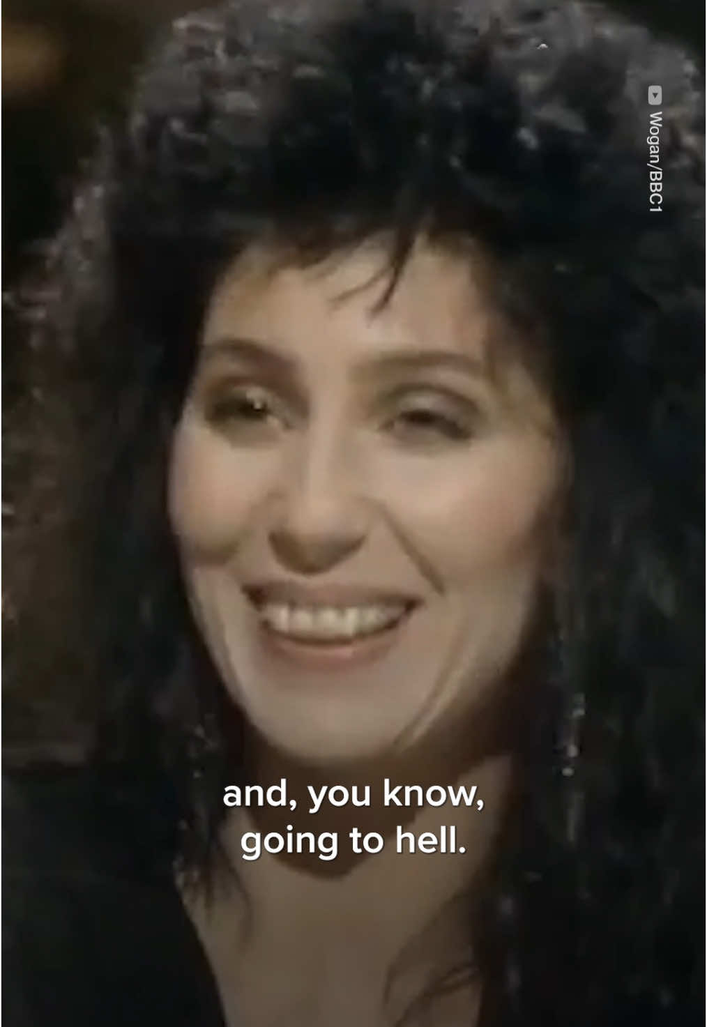 As if we needed it, more proof that #Cher is an icon! Faced with questions like, “Can you accept the gradual disintegration of your body?“, Cher fires back 💥 Famous women are consistently served the same boring questions about aging, weight, and workouts. It’s time to change the narrative and ask some questions worth answering!