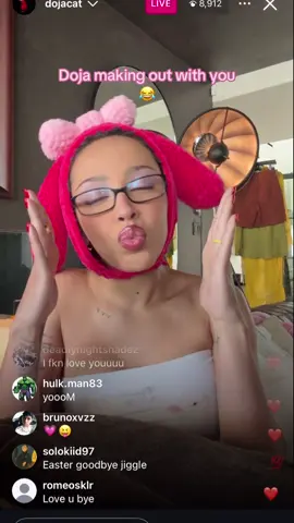 😂😂😂 #doja_cat_1706 #doja_cat_1706fans #doja_cat_1706_backup #dojacat #dojacatiglive #doja #dojacatinstagramlive #iglive #dojabeingdoja #makingout #kiss #kissmemore #funnymoments #funnytiktok #fyp #foru #foryoupage❤️❤️ #viral_video #dojacatfanpage #dojacatfan #dojacatkissmemore 