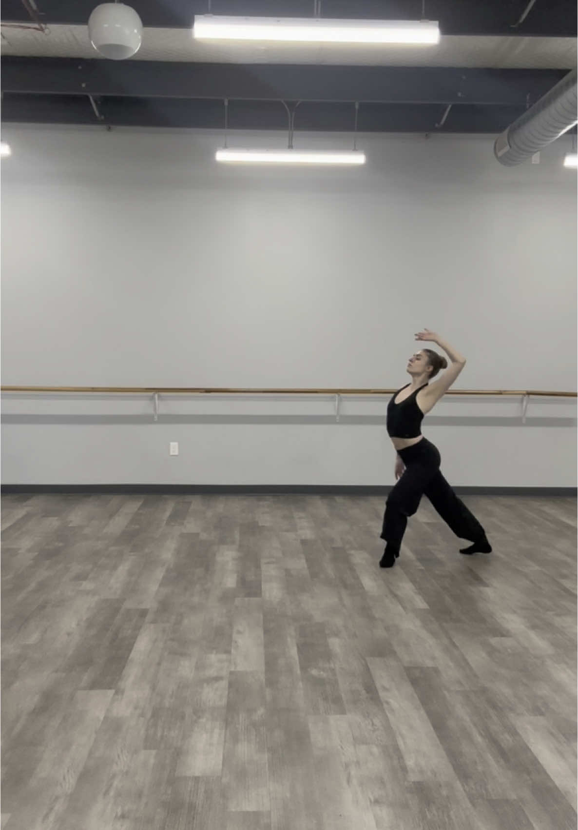 Duel of Fates❤️🖤 #starwars #dance #dancer #contemporarydance #creatorsearchinsights 