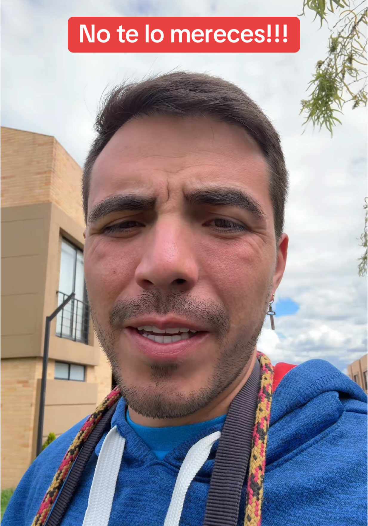 Si te pequeño tus papás te dijeron: no te lo mereces es probable que en este punto de tu vida tengas esa creencia limitante y sientes muchas veces que no mereces, incluso inconscientemente alejas todas las buenas cosas que llegan a tu vida.  Nos auto saboteamos muchas veces por no sentirnos merecedores. Por eso la mayoría de personas pierden oportunidades 🫠 #merecer #mereces #atraer #atraccion #merecimiento #creenciaslimitantes #creencias 