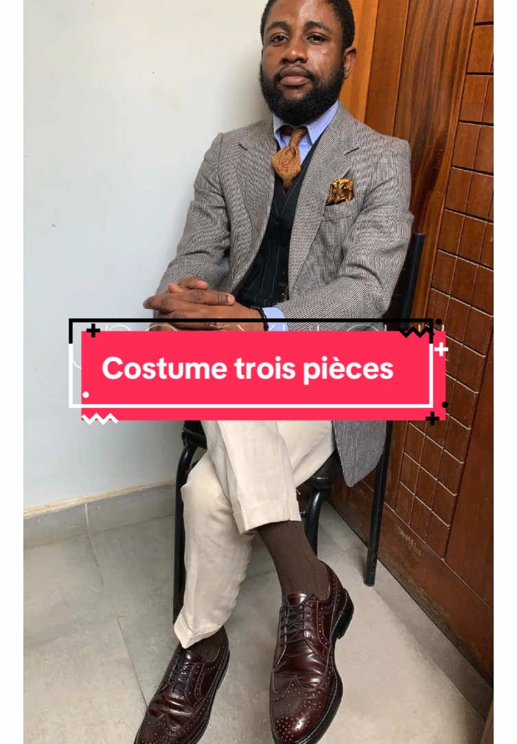 Costume ajusté, brogues en cuir, cravate nouée avec intention. Ce n’est pas juste une tenue, c’est une déclaration. Tu veux imposer le respect sans dire un mot ?  Habille-toi comme si tu étais déjà à ta place. » #stylehomme #elegancemasculine #Menswear #classicmensstyle  #DandyAfricain #modehomme #chaussureshommes #broguing  #lookdujour #StreetStyleAfrique #TikTokFashion #inspirationstyle  #gentlemanvibes #mensfashiontips #elegancenoire #elegance #sartorial #styletips 