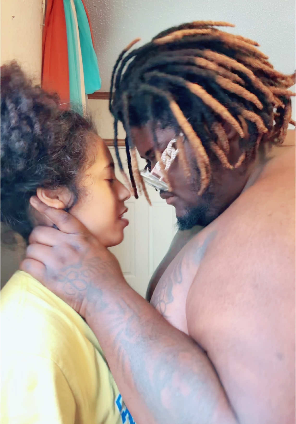 Yall don’t wanna knw how many times we had to do this without laughing 😭😭😭 #trynottocringe #kobeandlex #cringe #funny #couples #toxic 