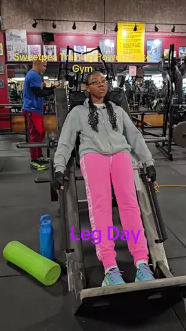 Sweetpea’s Training she works so hard at everything she does #fyp #workout #fypp #train #powerhousegym #mevsme 