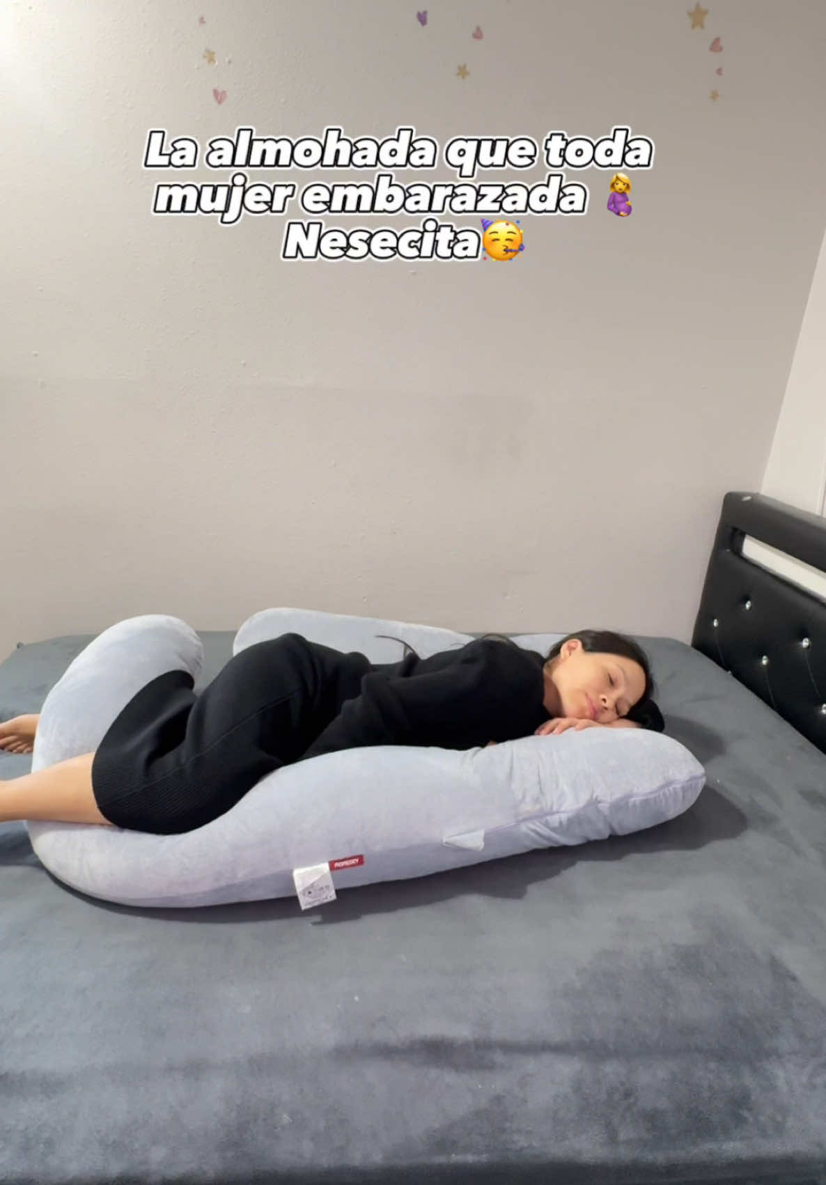 Estás embarazada 🤰 y Quieres que tus siestas y a la hora de dormir sean más cómodas y placenteras esta almohada será tu mejor adquisición para esta etapa , aquí abajo te dejaré el link 🔗 aprovechaaaa está con ENVÍO GRATIS 🛍️ #momcozy #momcozylife #tiktokshop #maternidad #embarazofeliz #embarazada #pregnant #sueñofeliz #slepping 