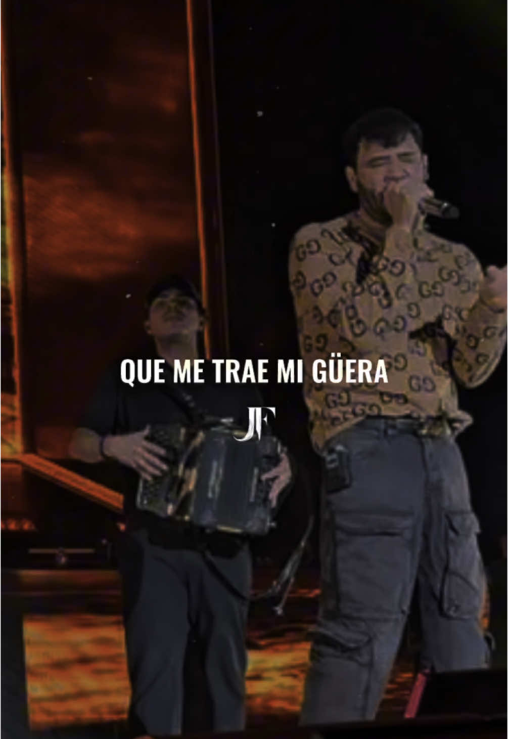 bien enamorado que me trae mi güera ❤️‍🔥 #vitafer #titodoublep #doubleprecords #dareydls #dareyesdelasierra 