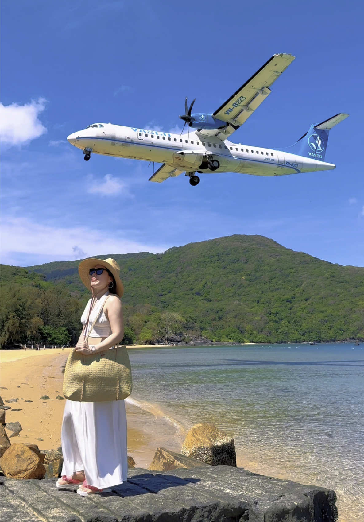 Viet Jet và ATR 72  chuyến nào đẹp hơn cả nhà #consonweddingtravel #nguyencuongphotocondao #consonwedding #cuongphotocondao #photocondao #dulichcondao #chupanhcondao #condao #bien #sanmaybaycondao 