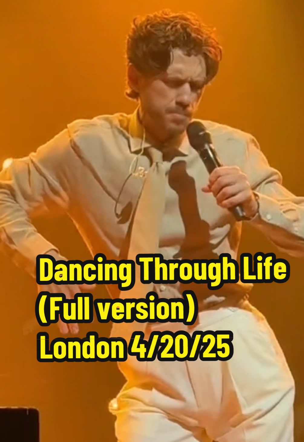 “Dancing Through Life” (Full version) with Fiy-Aaron. London day 2  📹: @Angelique (London Palladium 4/20/25)  #aarontveit #wickedmusical #wicked#musicaltheatre #bway #tonyawardwinner 