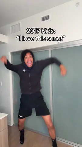 Which song is it?! 😭 #fyp #viral #trending #comedia 
