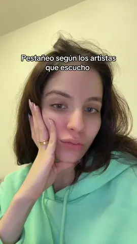 Karol G solo la que tiene con Shakira y ya, del resto canciones cristianas y otras en inglés jajaja 