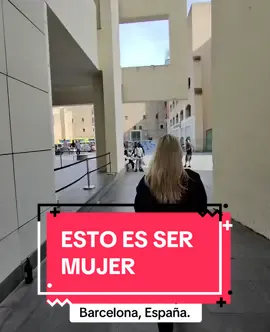 🇪🇸 | Una chica de 20 años que muestra cómo es en realidad caminar por Barcelona, España.