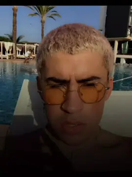 Madura-Yo Soy Todo tuyo pero tú nunca me crees#badbunnypr #badbunny #cosculluelaofficial 