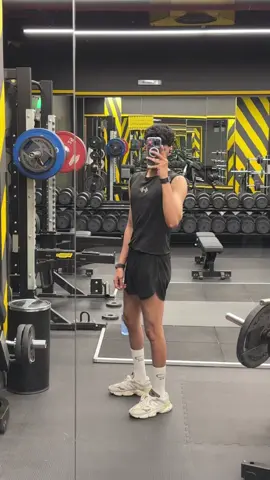 #اكسبلور #explore #fyp #flyyyyyyyyyyyyy #for_you #edit #الشعب_الصيني_ماله_حل😂😂  #gym 