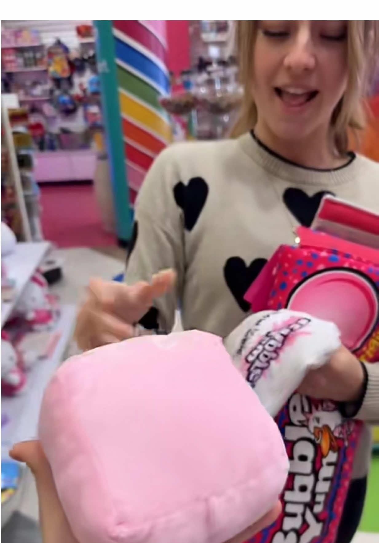 We want to the candy shop and found these cool pillows! @❤️‍🔥T-LEE❤️‍🔥 