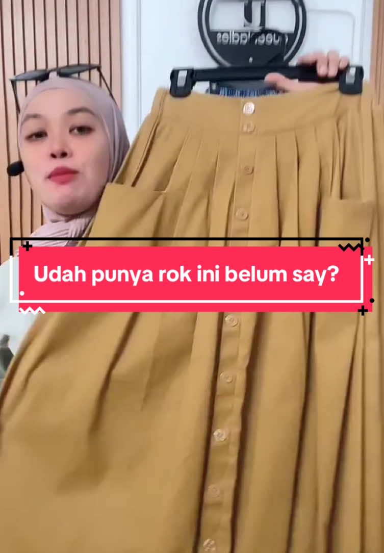 Rok mewah elegan nih!!! Masak sih kamu nggak mau? Buruan tak tunggu chekout mu ya say🛍️🛍️🛍️🛒🛒🛒😍😍#LIVEhighlights #TikTokLIVE #LIVE #foryoupage❤️❤️ #fypage #fypシ゚ #rokjumbo #rokkatuntwill 