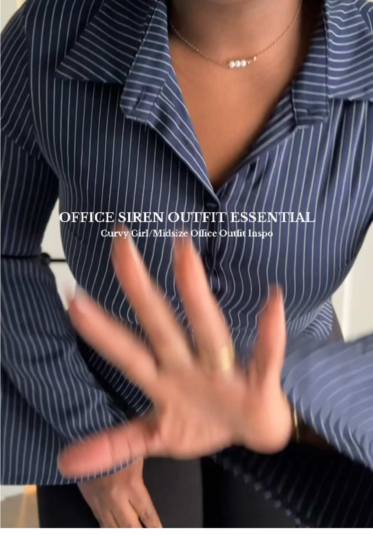 Office Outfit Essential // Curvy Girl Corporate Outfit // Midsize Office OOTD #midsize #midsizefashion #officeoutfit #officeoutfit #buttondown #buttondownshirt #officesiren #officesirenaesthetic #corporateoutfit 